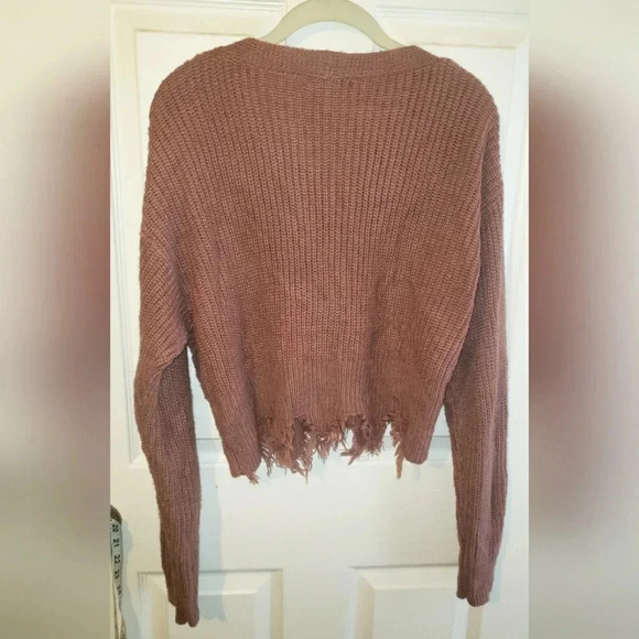 Love Tree| Cropped Distressed Cardigan - Picture 4 of 5
